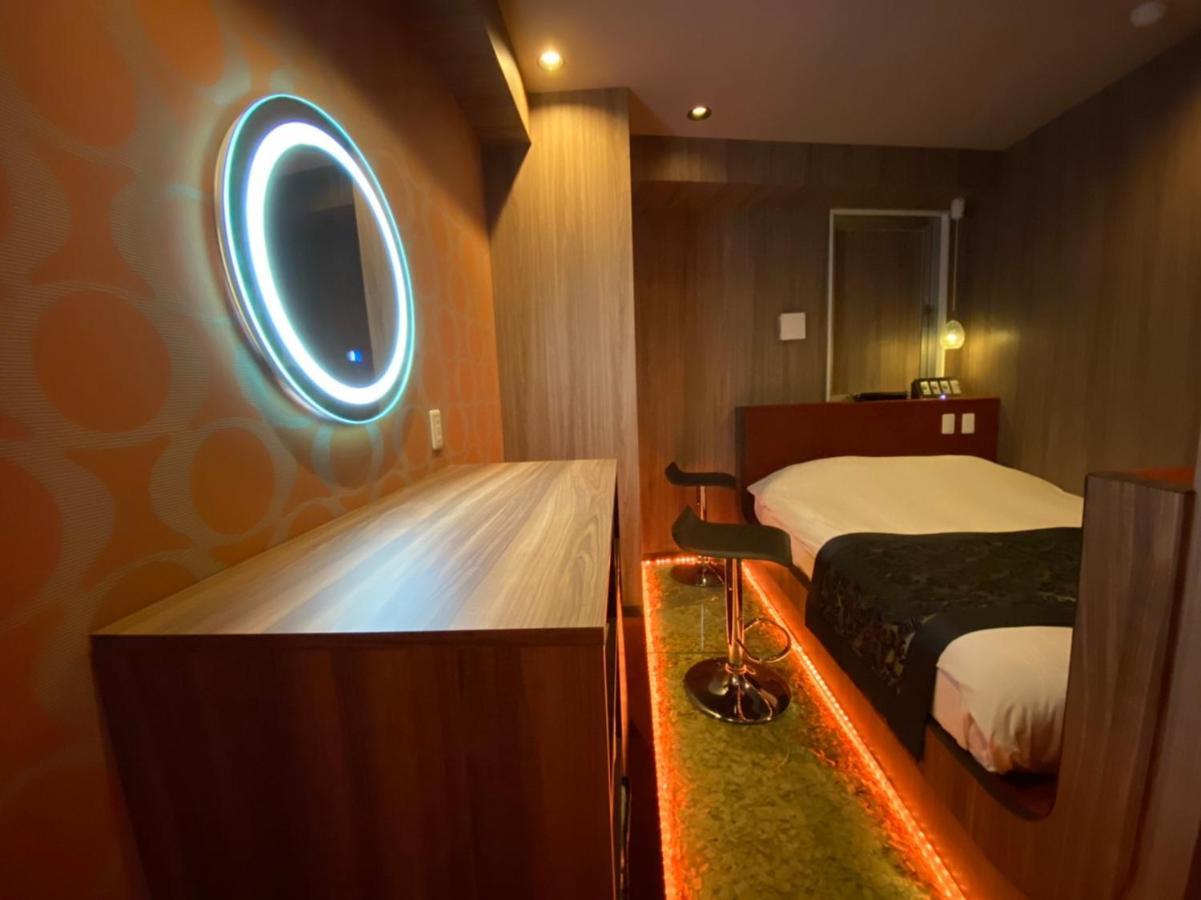Hotel The Hotel Shinjuku (Adults Only) Токио Екстериор снимка