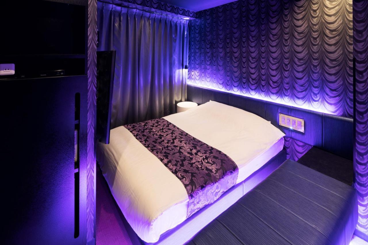 Hotel The Hotel Shinjuku (Adults Only) Токио Екстериор снимка