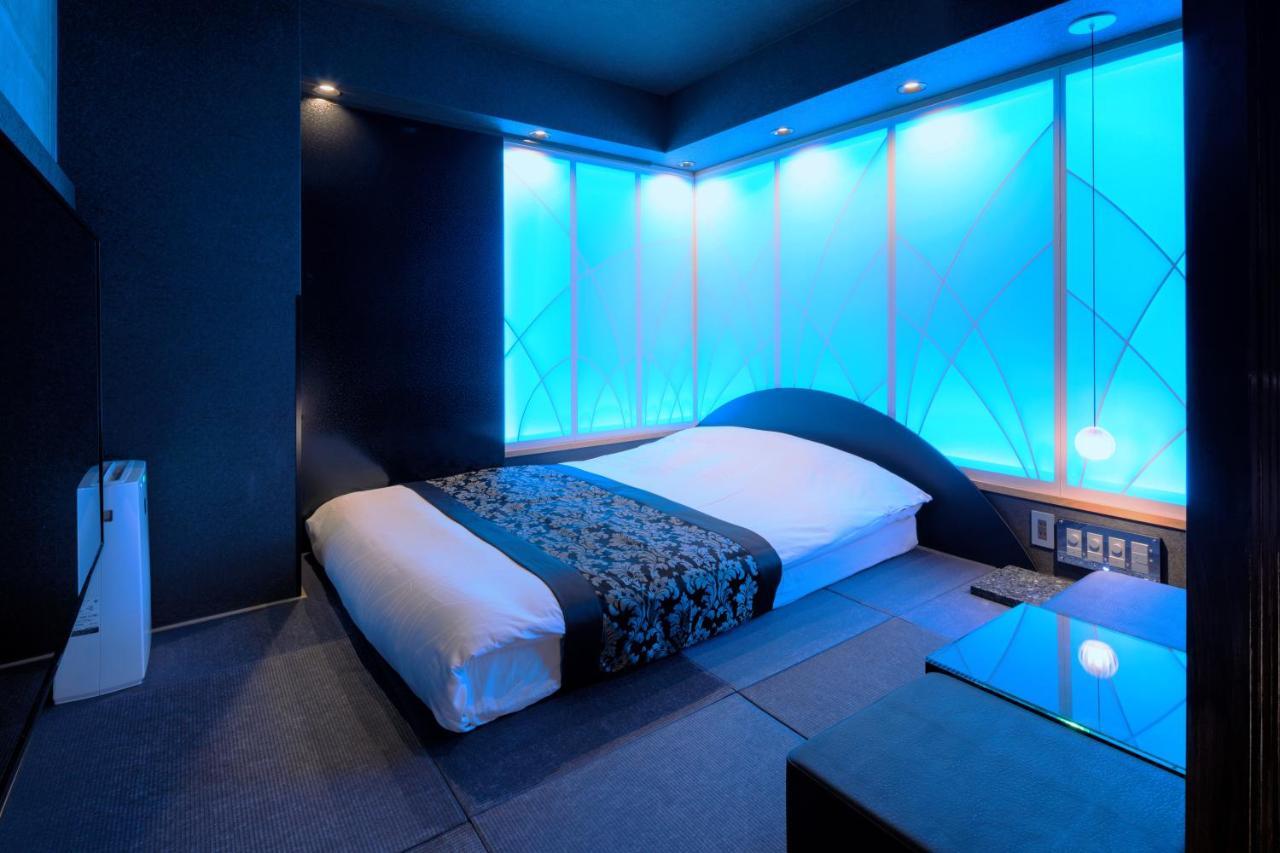Hotel The Hotel Shinjuku (Adults Only) Токио Екстериор снимка
