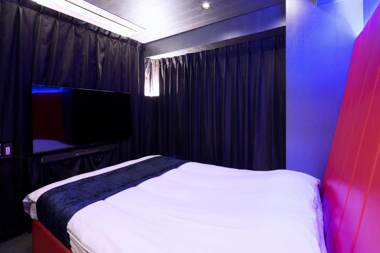 Hotel The Hotel Shinjuku (Adults Only) Токио Екстериор снимка