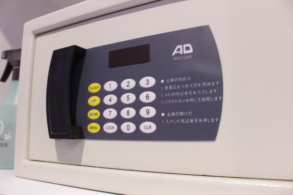 Hotel The Hotel Shinjuku (Adults Only) Токио Екстериор снимка