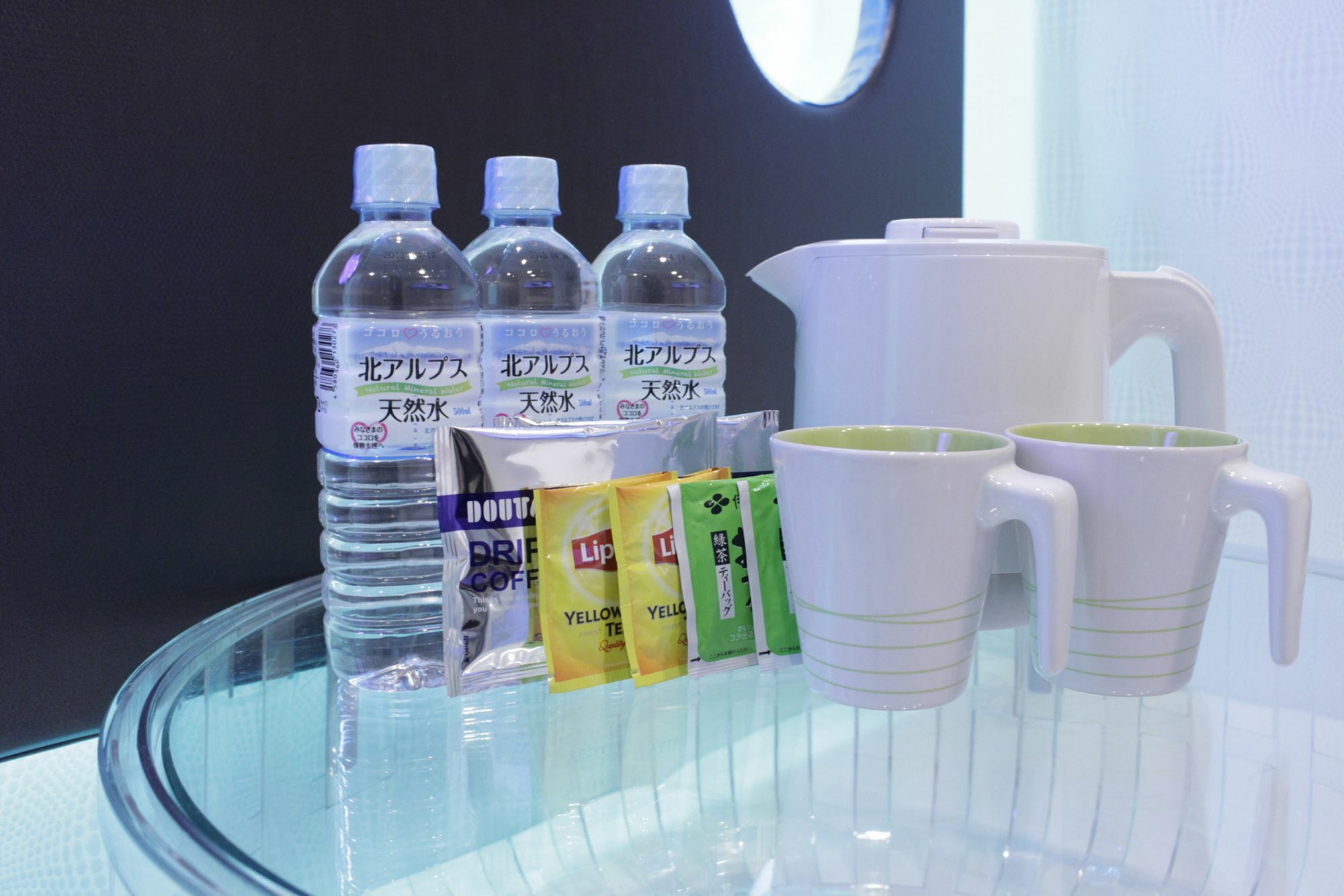 Hotel The Hotel Shinjuku (Adults Only) Токио Екстериор снимка